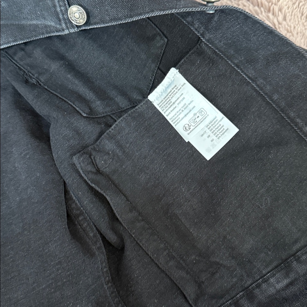 New Black Denim Jacket with Heart Embroidery Taylor swift - Picture 3 of 9